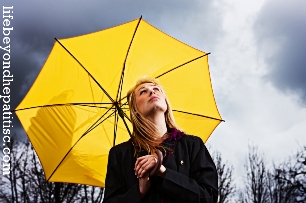 yellow_umbrella.jpg